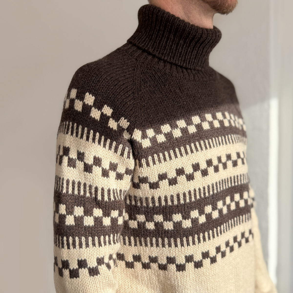 Evolve Sweater Man