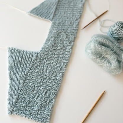 Notebook Mono Sweater